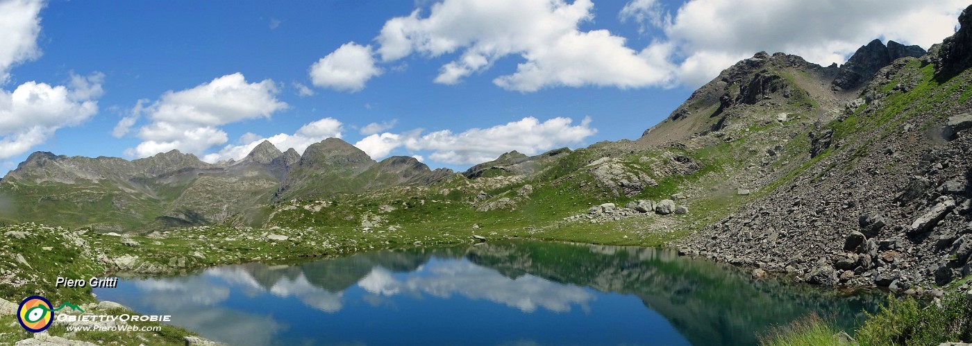 45 Lago dei Curiosi (2112 m).jpg